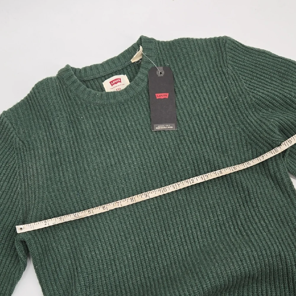 Levi's Forest Green Crewneck Sweater - Picture 10 of 11